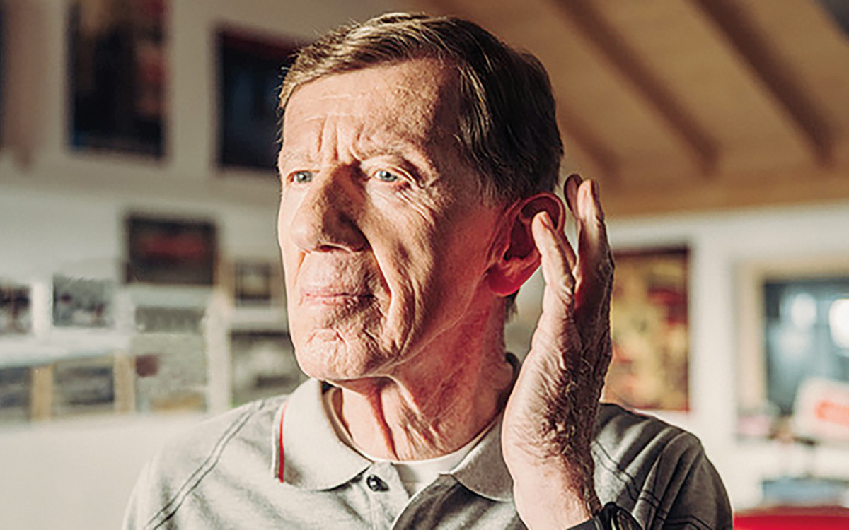 So klar hören wie Rallye-Legende Walter Röhrl: Bei Ohr-Concept gibt‘s innovative Technik gegen den Cocktailparty-Effekt