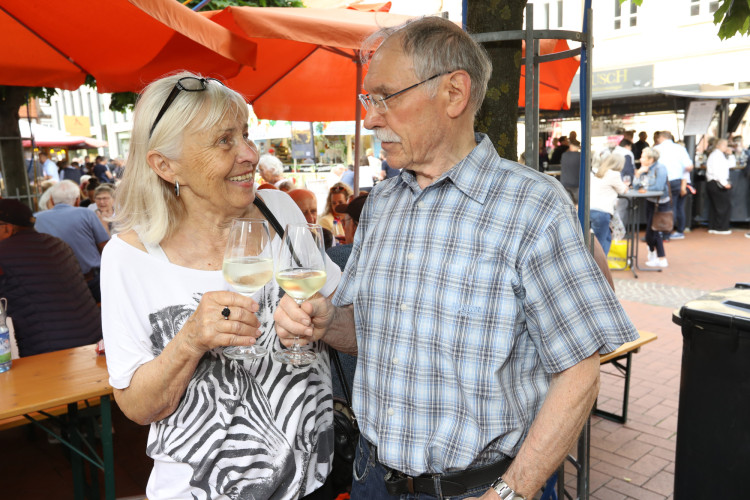 So köstlich war Euer Weinfest in Gifhorns Innenstadt – KURT zeigt die schönsten Bilder