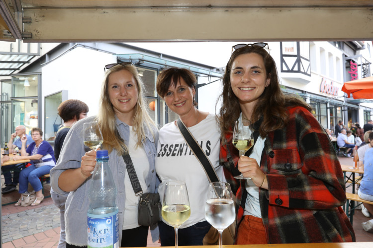 So köstlich war Euer Weinfest in Gifhorns Innenstadt – KURT zeigt die schönsten Bilder