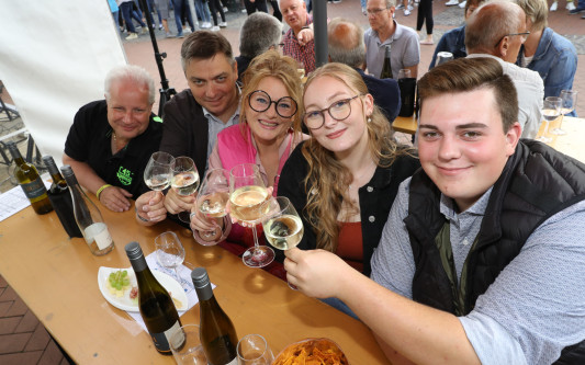 So köstlich war Euer Weinfest in Gifhorns Innenstadt – KURT zeigt die schönsten Bilder