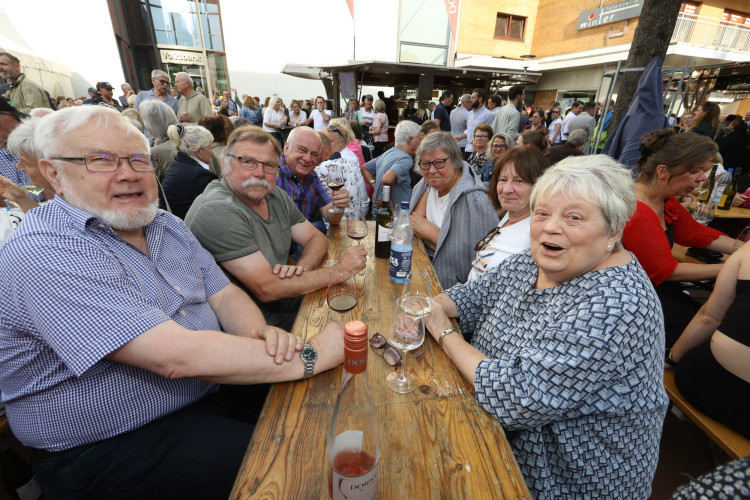 So köstlich war Euer Weinfest in Gifhorns Innenstadt – KURT zeigt die schönsten Bilder