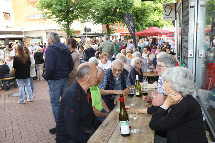So köstlich war Euer Weinfest in Gifhorns Innenstadt – KURT zeigt die schönsten Bilder