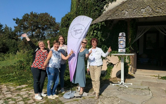 So unkompliziert waren Trauungen selten: Segensreiche Momente plant Pop-Up-Hochzeitsfest am 25. Mai