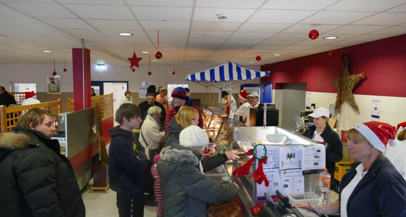 So weihnachtlich ist ein Tag der offenen Tür selten: Die Lebenshilfe Gifhorn lädt zum Adventsmarkt für 29. November ins Heidland ein