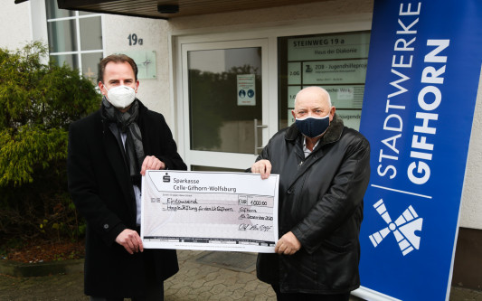 Spende statt Kundengeschenke: Stadtwerke Gifhorn spenden zu Weihnachten 1000 Euro an die Hospiz Stiftung