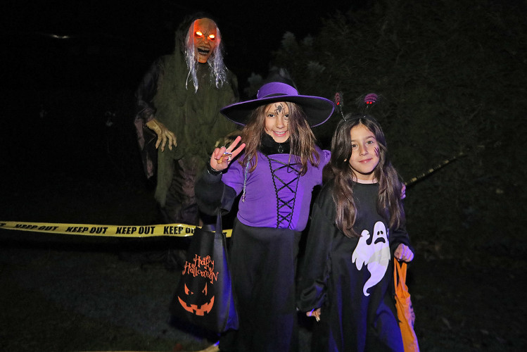 Spinnenweben, Zombies und Hexenkunst: KURT zeigt Euch, wo sich an Halloween im Landkreis Gifhorn gegruselt wurde