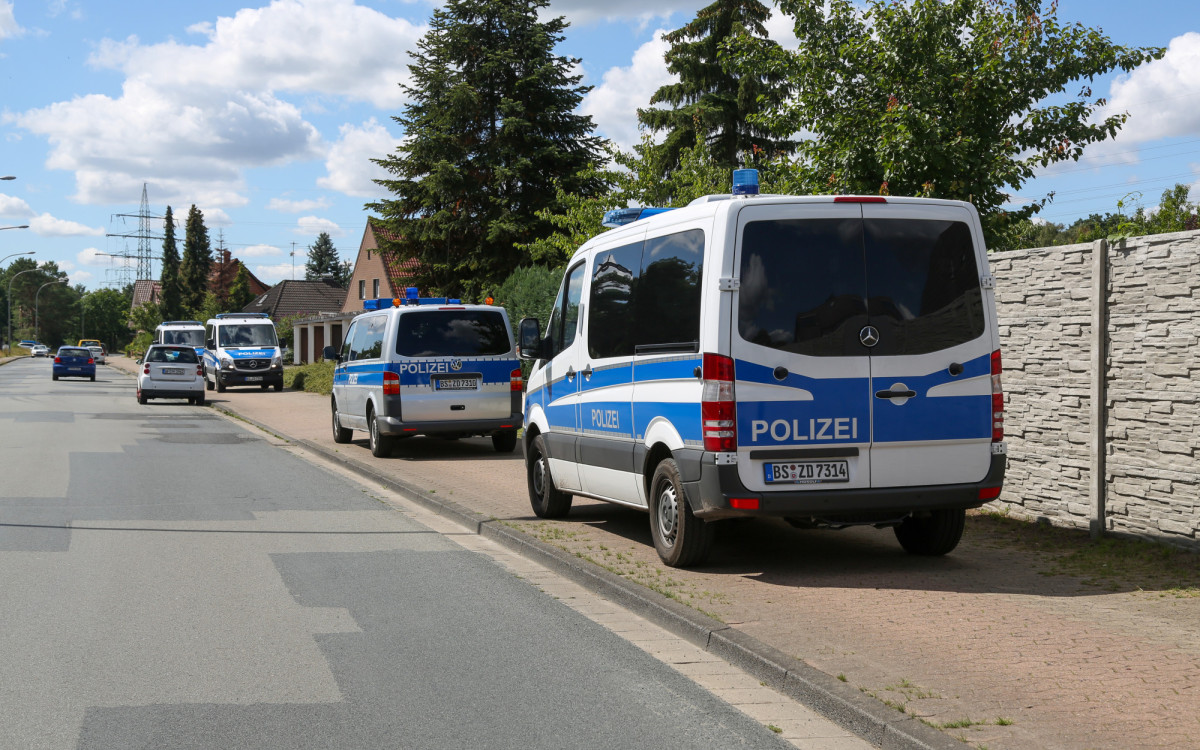 Sprengung von Geldautomaten und schwerer Bandendiebstahl - BKA nimmt 26-jährigen Gifhorner fest - Zusammen mit einem Komplizen soll er mehr als 1 Million Euro erbeutet haben