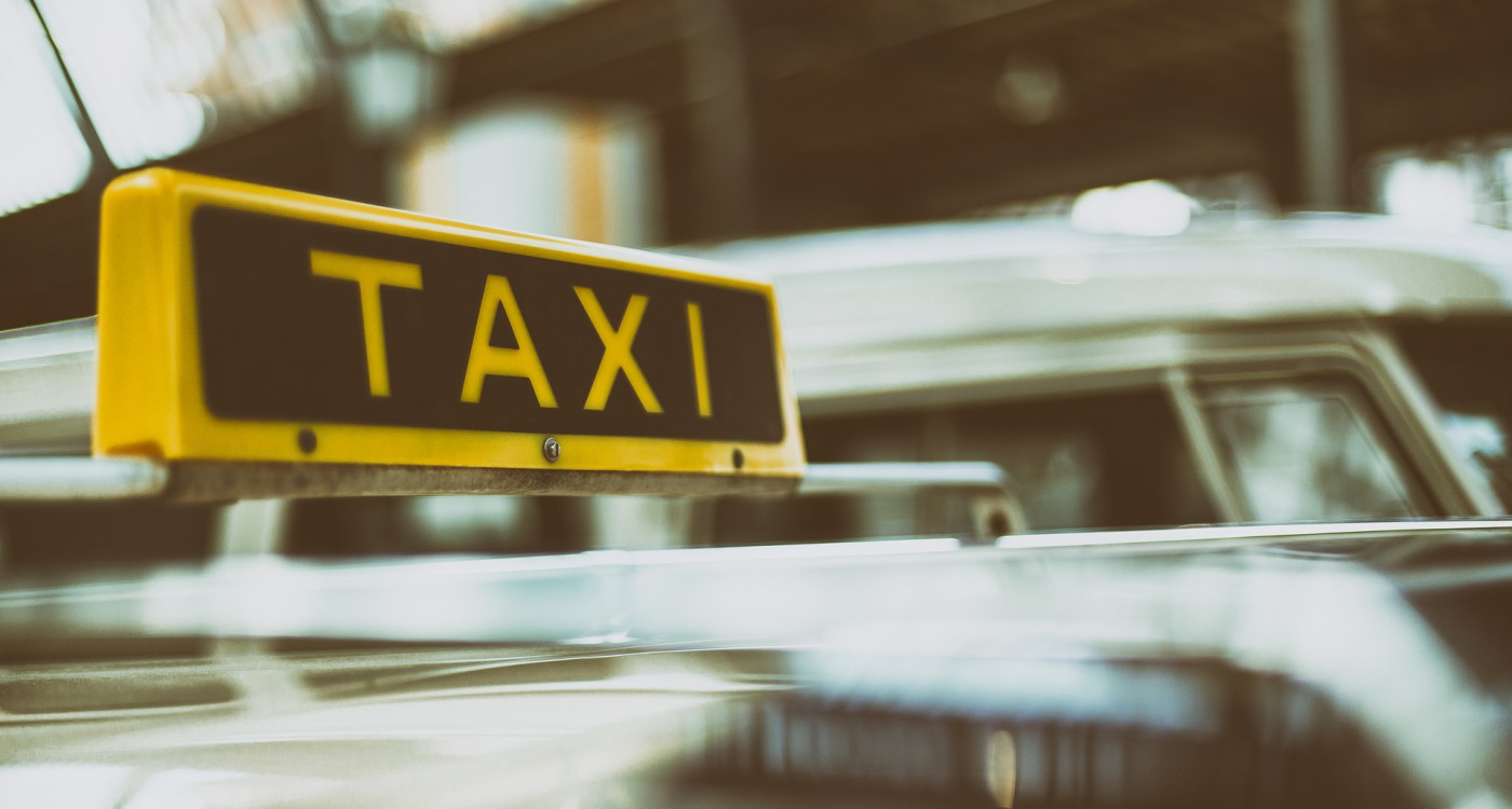 Starke Gemeinschaft: Taxi-Allianz Gifhorn übernimmt Fahrten zu Corona-Impfungen