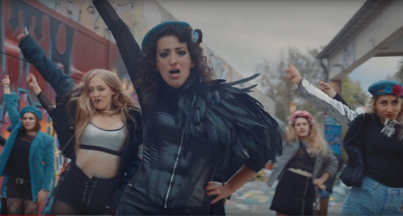 Superheldinnen vs. Penisköpfe - Gifhorner Band Kleopetrol kämpft mit neuer Single für Geschlechtergerechtigkeit