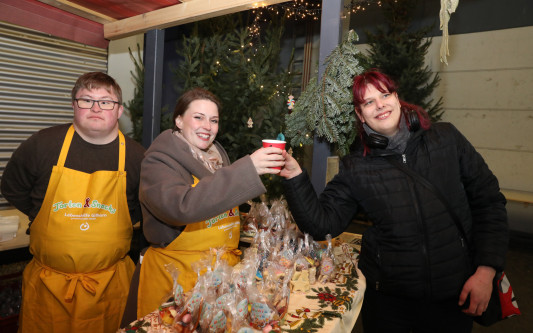 Tag der offenen Tür: So weihnachtlich wurde in der Lebenshilfe Gifhorn gefeiert