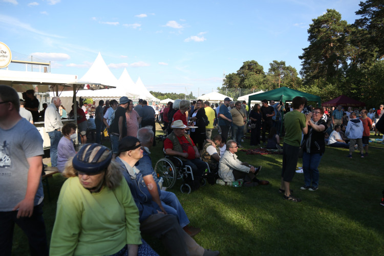 Tanzen, chillen, die Zeit genießen: Die große KURT-Bildergalerie zum Festival der Lebenshilfe Gifhorn