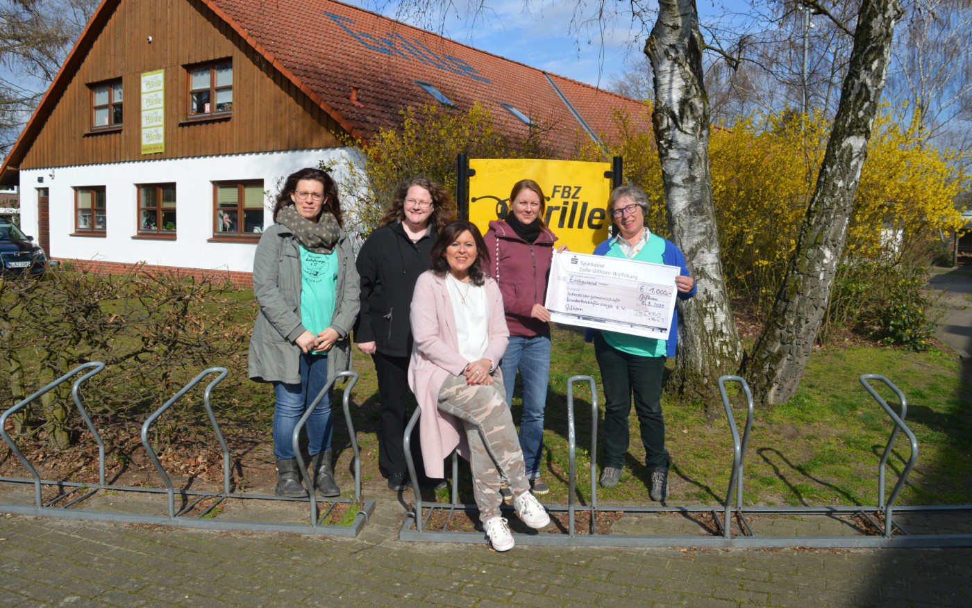The Kru und Gate4Two sammeln 1000 Euro für Gifhorner Kinderkrebsfürsorge