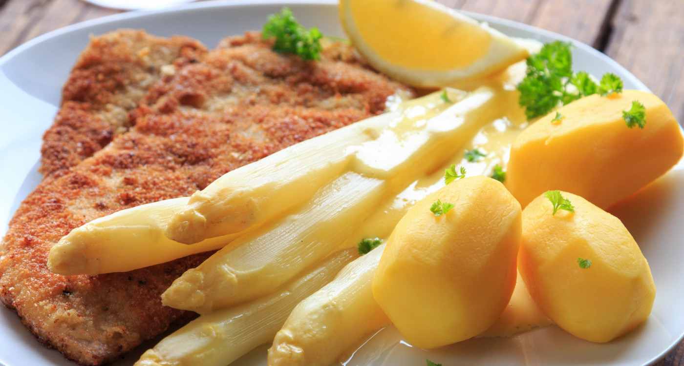 Tolle Aktionstage im Wilscher Restaurant: Spargelbuffet, Frühstücksbuffet und Schnitzel satt im Deutschen Heinrich