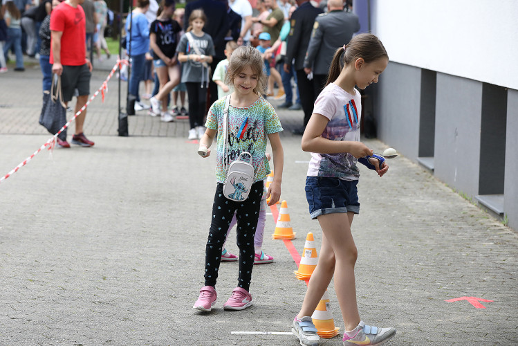 Torwand, Slackline und viel Süßes für die Jüngsten: Das war der Schützenfest-Samstag mit dem großen Kinderschützenfest