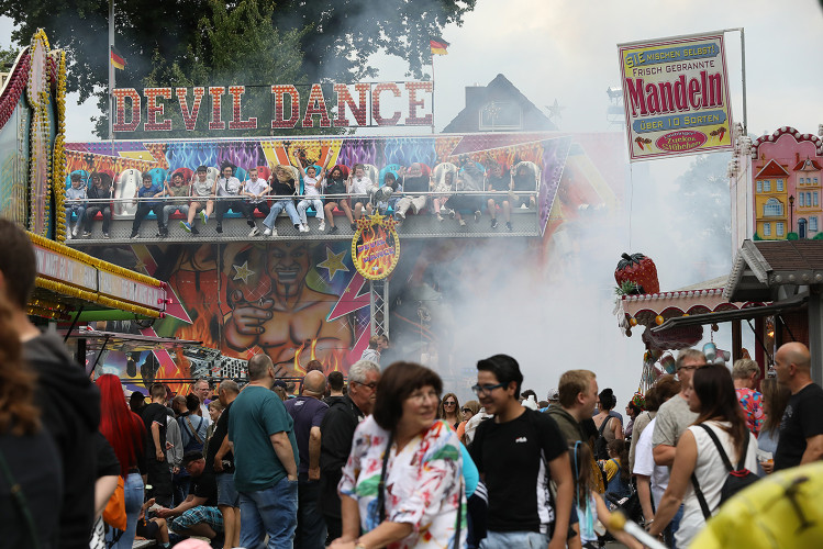 Torwand, Slackline und viel Süßes für die Jüngsten: Das war der Schützenfest-Samstag mit dem großen Kinderschützenfest