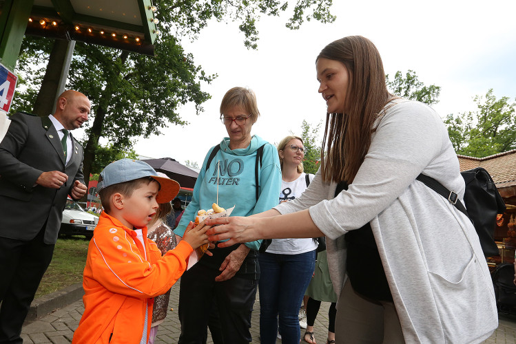Torwand, Slackline und viel Süßes für die Jüngsten: Das war der Schützenfest-Samstag mit dem großen Kinderschützenfest