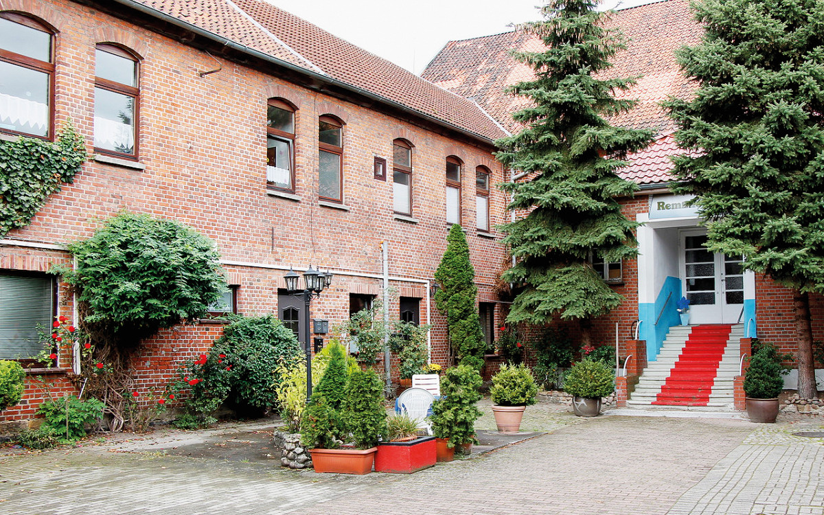 Travestie und Tango - Heißer Herbst in Bromer Kulturstätte Remmler Hof