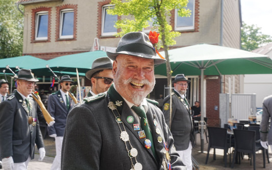 Trotz Tropenhitze beste Laune beim Gifhorner Schützenfest: KURT zeigt Euch die schönsten Bilder des Freitagsumzugs