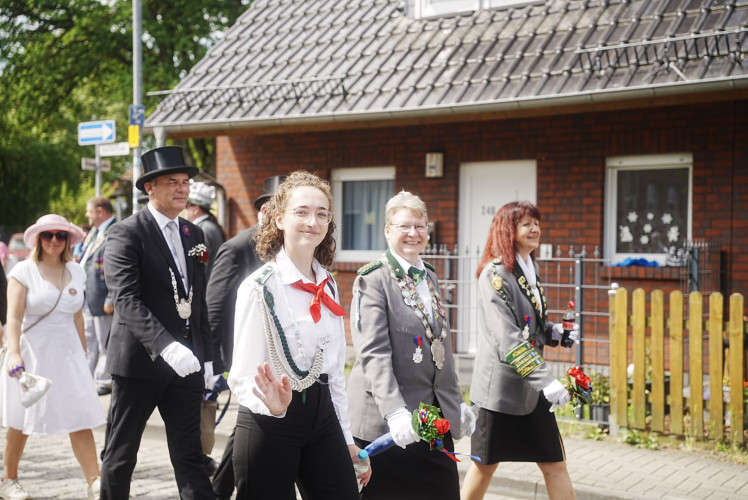Trotz Tropenhitze beste Laune beim Gifhorner Schützenfest: KURT zeigt Euch die schönsten Bilder des Freitagsumzugs