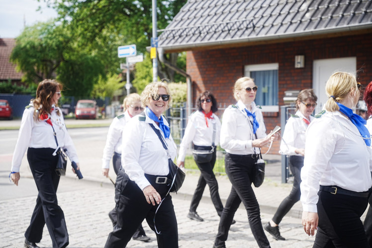 Trotz Tropenhitze beste Laune beim Gifhorner Schützenfest: KURT zeigt Euch die schönsten Bilder des Freitagsumzugs