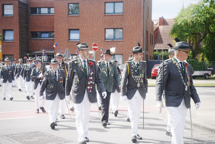 Trotz Tropenhitze beste Laune beim Gifhorner Schützenfest: KURT zeigt Euch die schönsten Bilder des Freitagsumzugs