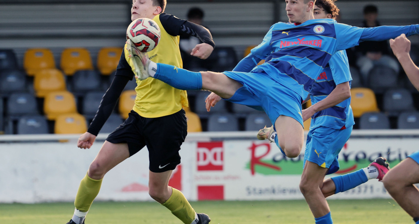 U17-Fußballer des MTV Gifhorn in Liga und Pokal auf Titelkurs