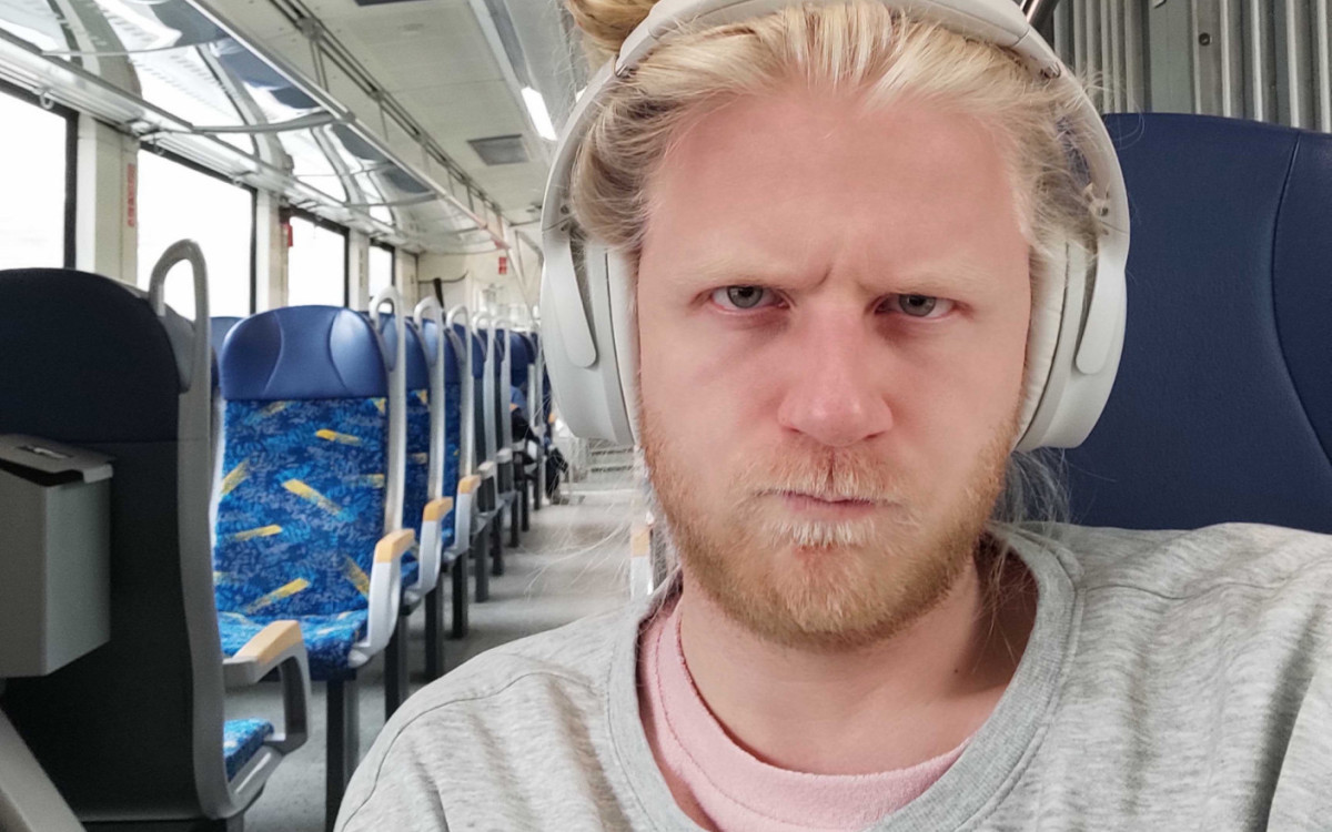 Über den wahren Bahnsinn: KURT-Kolumnist Malte Schönfeld ist sauer über die strukturellen Zustände und politischen Versäumnisse