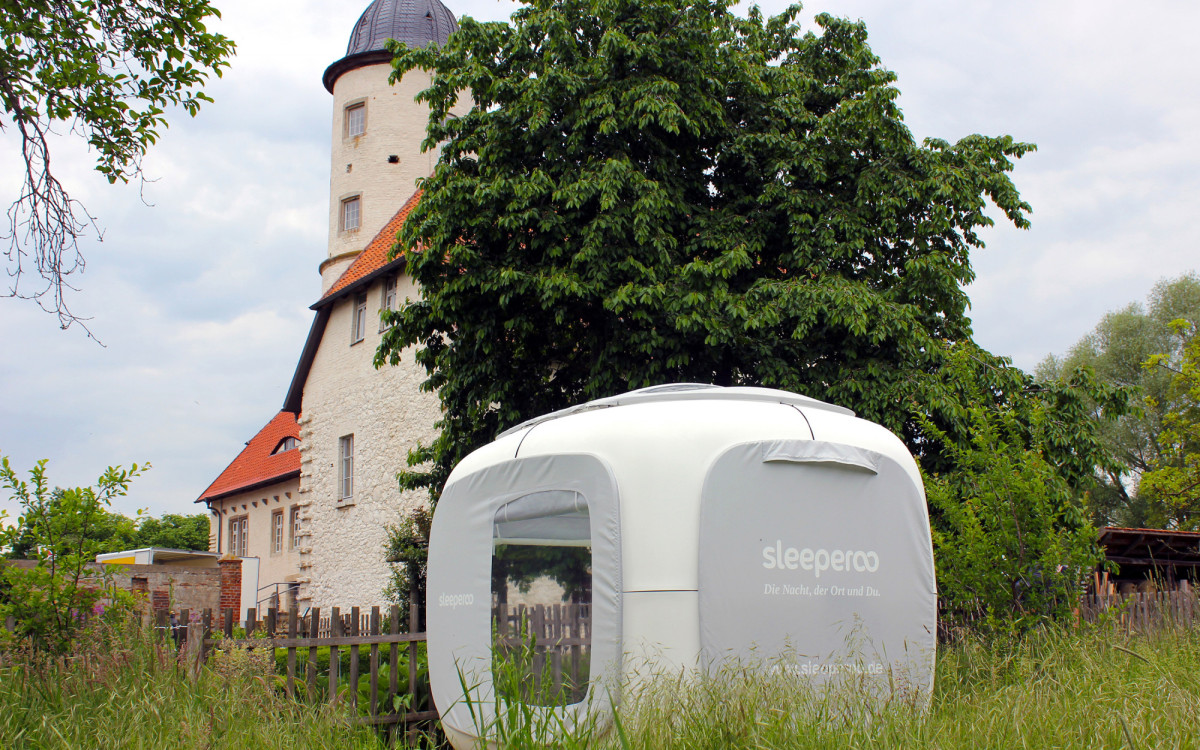 Übernachtung mit Blick in den Sternenhimmel - Neues Sleeperoo im Burgmuseum Brome