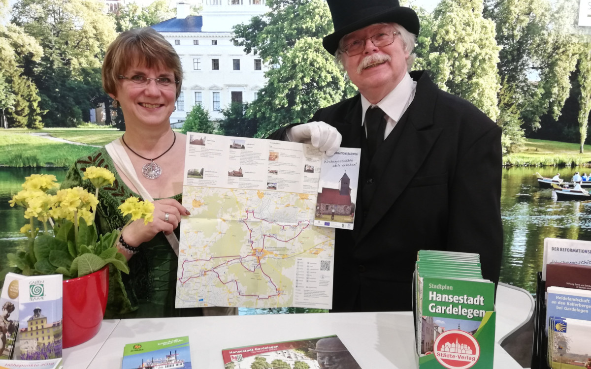 Unsere Partnerstadt Gardelegen zeigt ihre schönsten Seiten auf Gifhorns Wochenmarkt