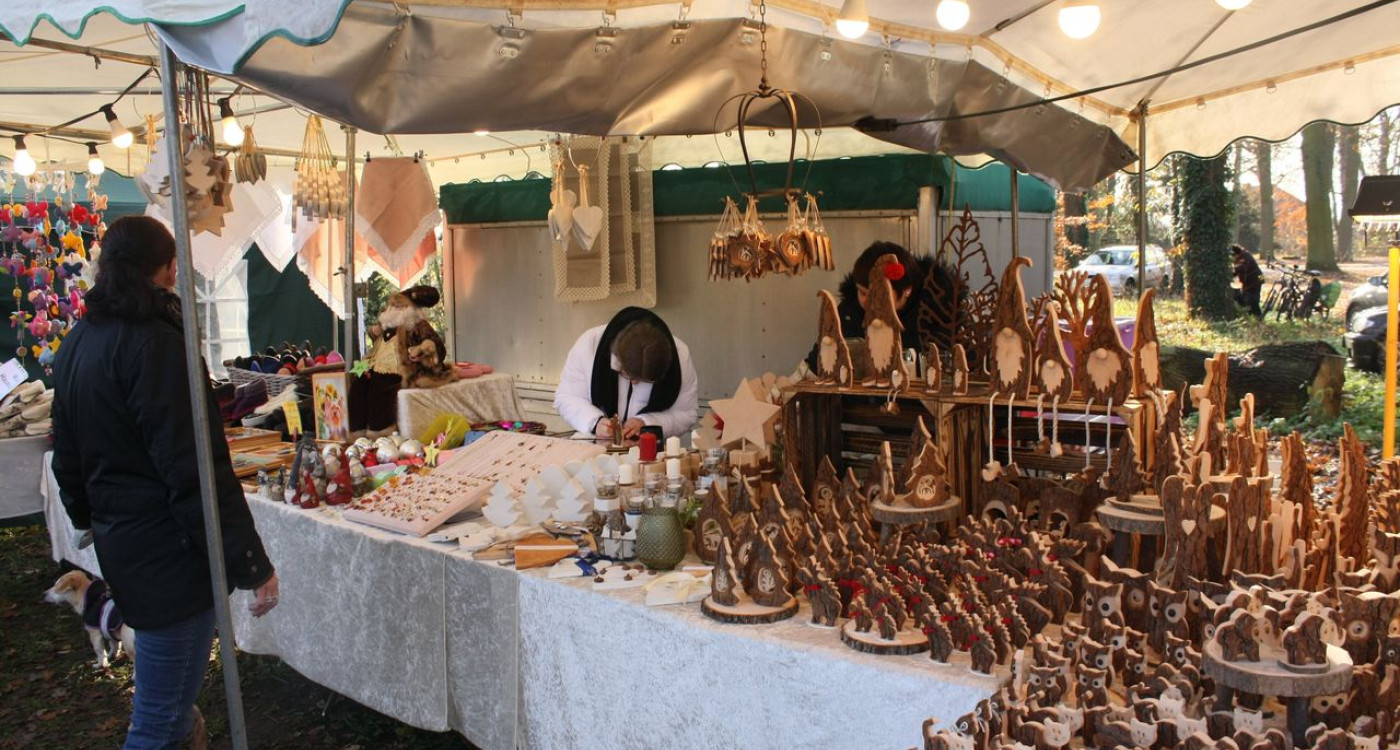 Unter den Eichen ist immer was los: Weihnachtsmarkt an Nikolaus in Meinersen