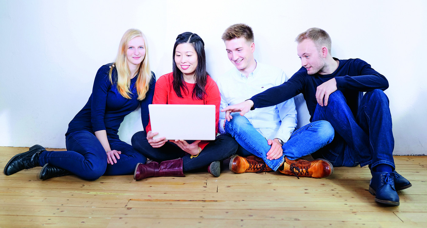 Veraltet und staubig – oder nicht? Drei Anwärter aus dem Finanzamt in Gifhorn berichten von ihrer Ausbildung