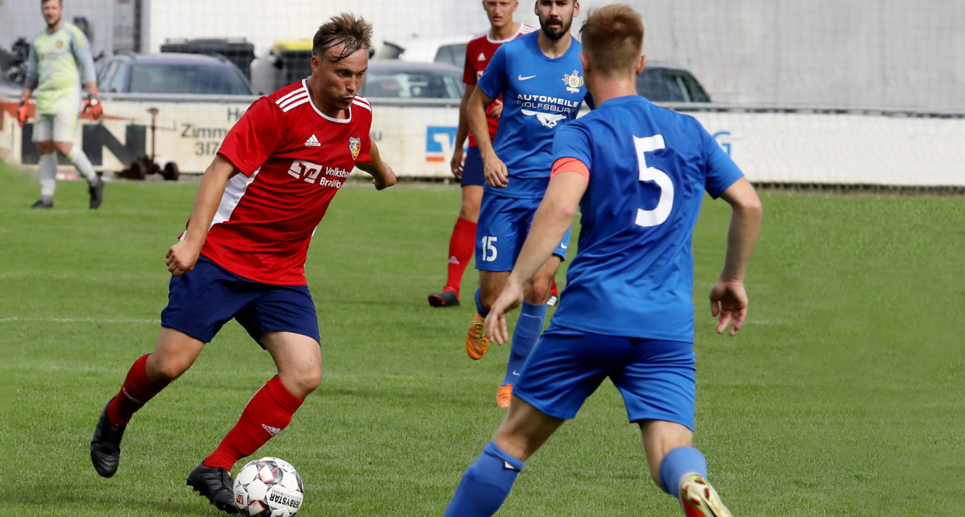 Vertrauensbeweis in Kästorf: Coach Zaimi hält 18 von 19 Spielern - Ordentlich Bewegung gibt‘s dafür in Gamsen, Wilsche und bei der SV Gifhorn