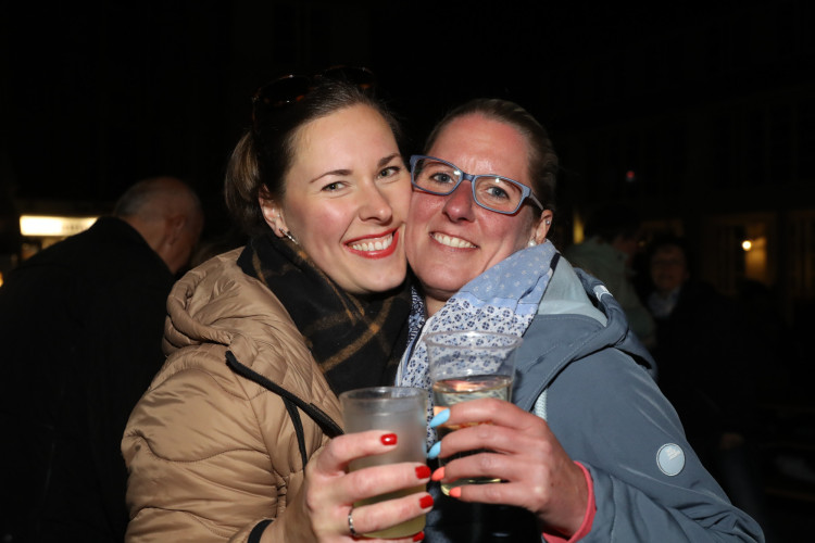 Volle Action auf dem Marktplatz: Wir zeigen Euch die tollsten Fotos von Gifhorns Tanz in den Mai
