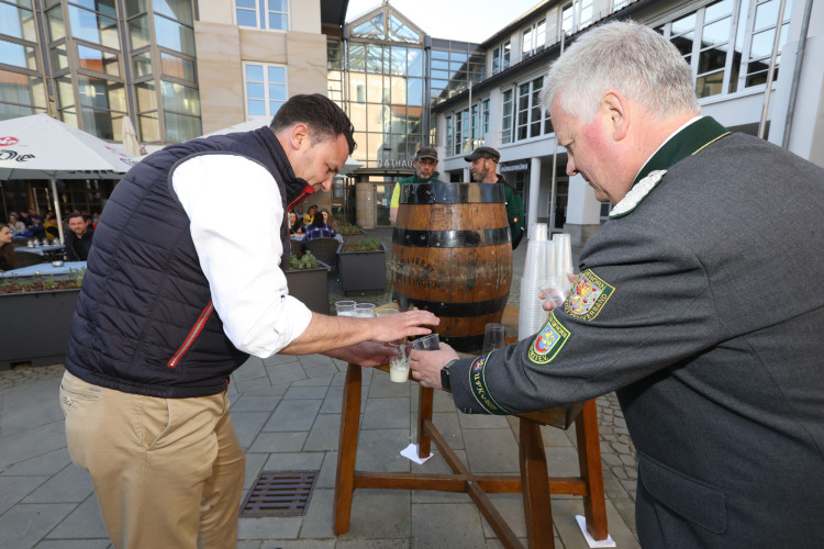 Volle Action auf dem Marktplatz: Wir zeigen Euch die tollsten Fotos von Gifhorns Tanz in den Mai