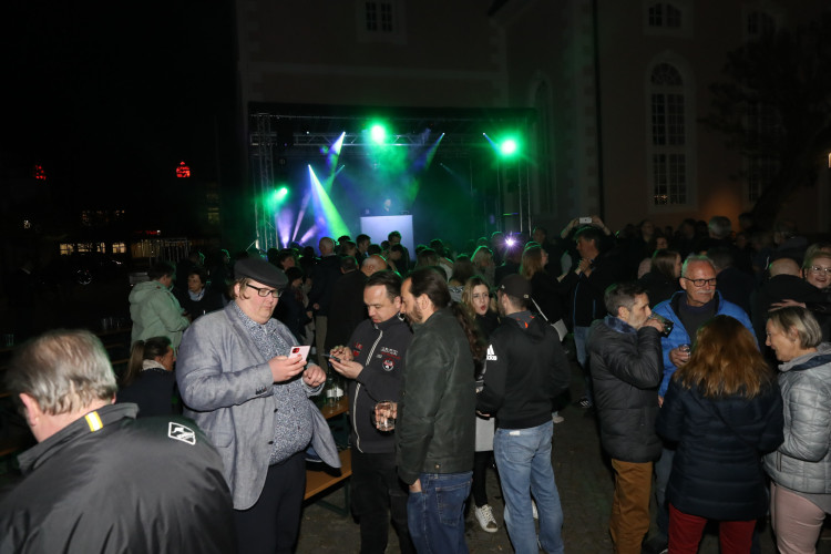 Volle Action auf dem Marktplatz: Wir zeigen Euch die tollsten Fotos von Gifhorns Tanz in den Mai