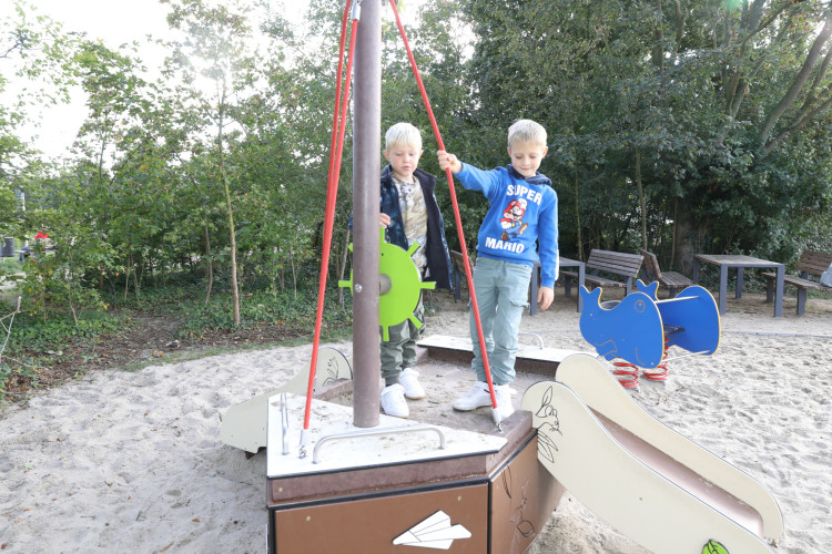 Von diesem Spielplatz schwärmen alle Kinder: Über den Themenspielplatz am Schlosssee hat KURT mit Planerin Daniela Krause gesprochen