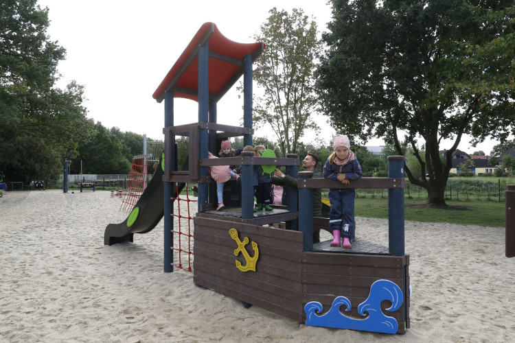 Von diesem Spielplatz schwärmen alle Kinder: Über den Themenspielplatz am Schlosssee hat KURT mit Planerin Daniela Krause gesprochen