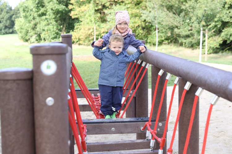 Von diesem Spielplatz schwärmen alle Kinder: Über den Themenspielplatz am Schlosssee hat KURT mit Planerin Daniela Krause gesprochen