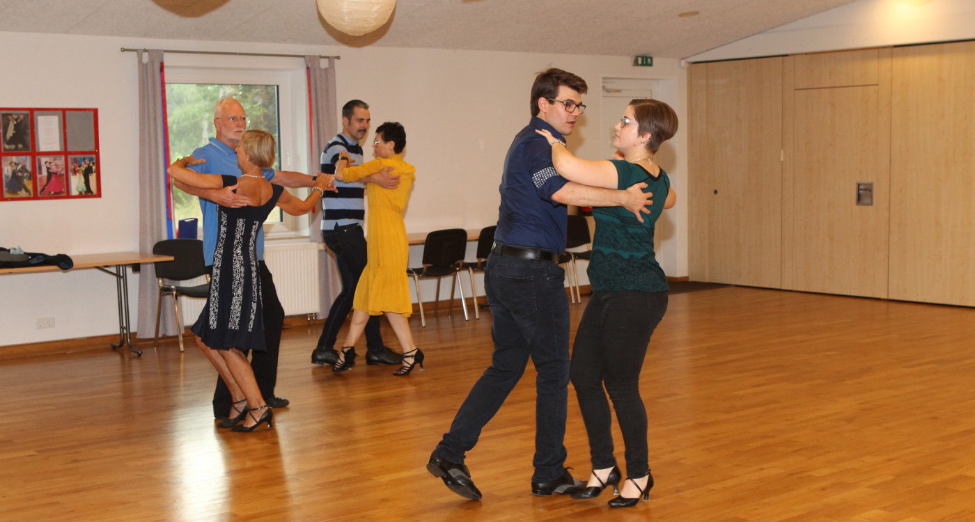 Von Discofox bis Cha-Cha-Cha - Hobbytanz-Gruppe des TSC Gifhorn lockt mit Schnuppertagen