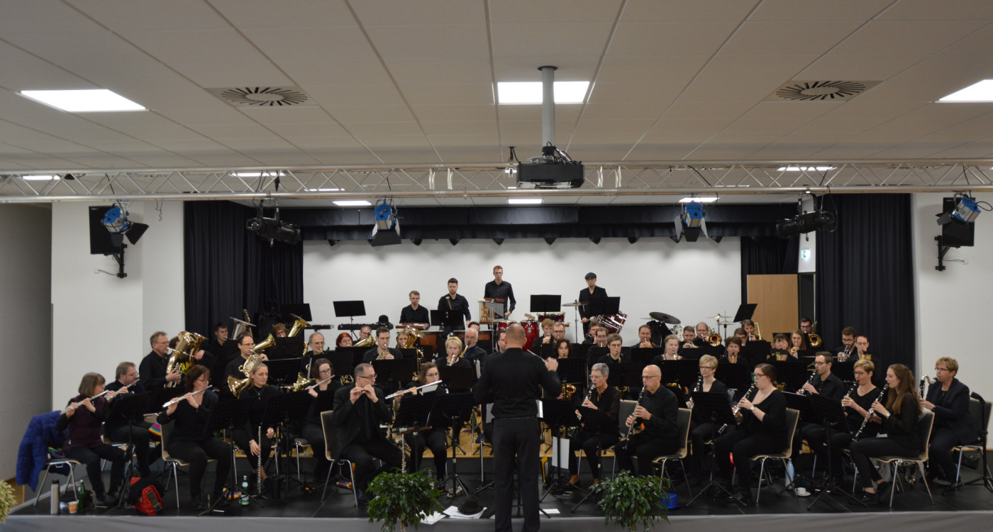 Von Star Wars bis Soul Bossa Nova: Lebenshilfe Gifhorn und Projektorchester der Feuerwehr laden zu kostenfreiem Konzert in die Stadthalle