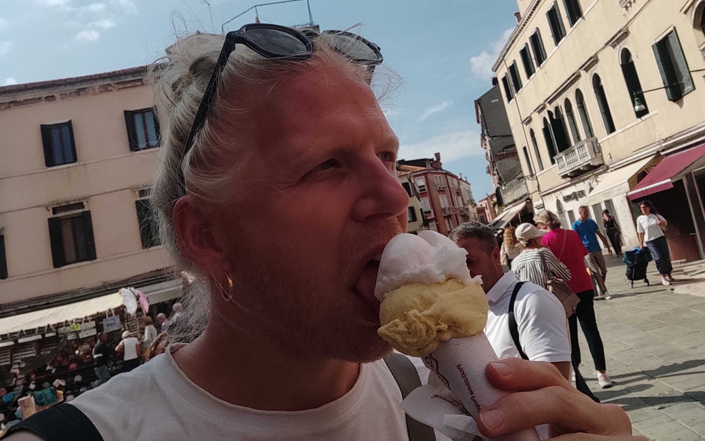 Warum die Deutschen so gern in Italien urlauben: Unser Kolumnist Malte Schönfeld berichtet von Gardasee und Venedig