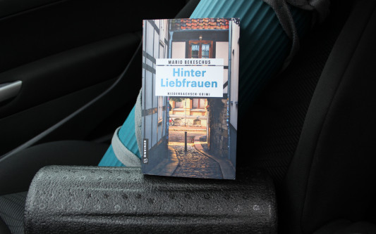 Was steckt hinter lieben Frauen: Der zweite Braunschweig-Krimi von Mario Bekeschus ergründet authentisch und spannend Frauenschicksale