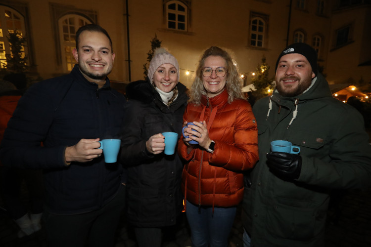 Weihnachtsstimmung im Gifhorner Schloss: KURT zeigt Euch die schönsten Bilder des Schlossmarkts