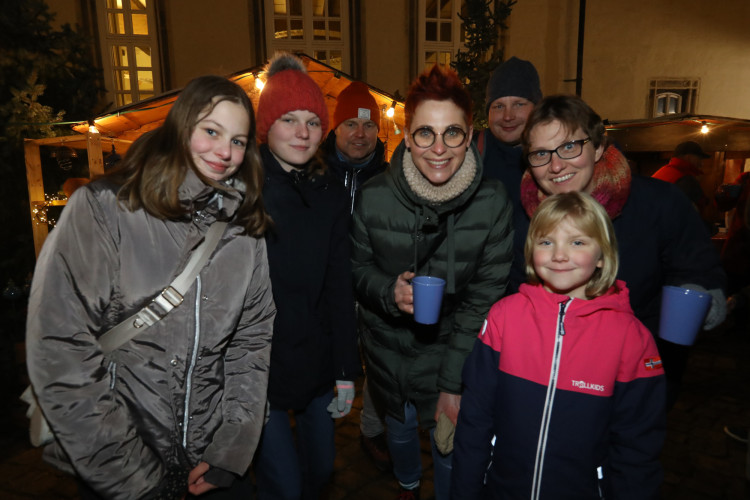 Weihnachtsstimmung im Gifhorner Schloss: KURT zeigt Euch die schönsten Bilder des Schlossmarkts