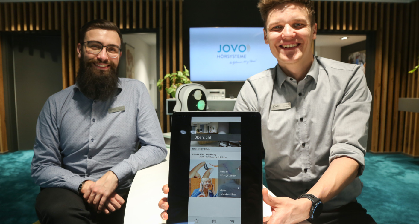 Wer möchte, holt sich jetzt die neue JOVO-App: Der Gifhorner Hörgeräteakustiker bietet seinen Kunden noch mehr Service