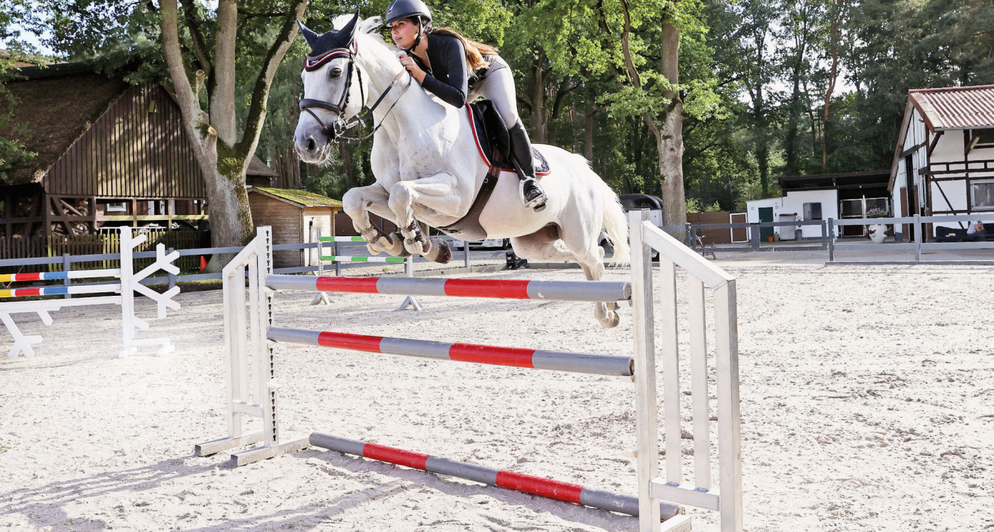 Wie ihr Sturz sie mental noch viel stärker machte: Die Gifhornerin Martinique Gemballa erzählt, wie sie ihre Blockade beim Springreiten überwinden konnte