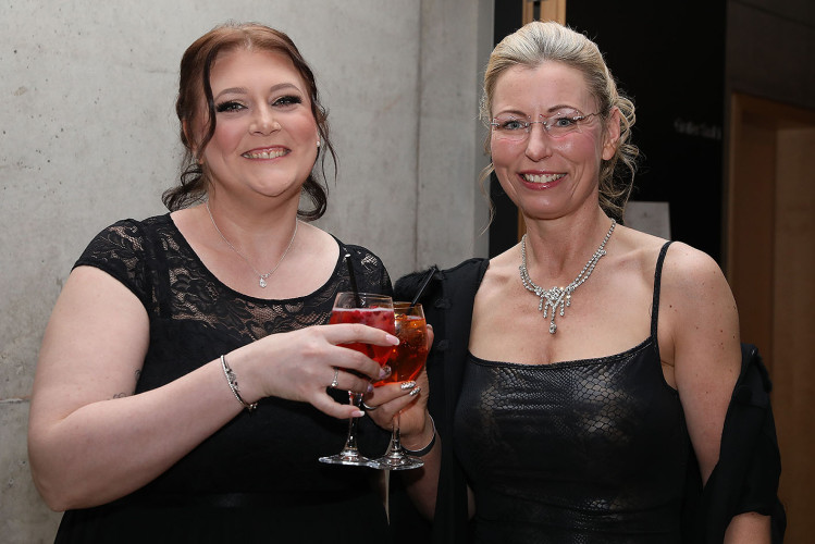 Wilder Ritt durch Gifhorns Stadthalle: 900 Gäste feiern voller Vergnügen den Kreisreiterball – KURT zeigt die schönsten Bilder