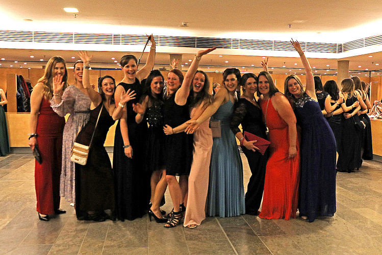 Wilder Ritt durch Gifhorns Stadthalle: 900 Gäste feiern voller Vergnügen den Kreisreiterball – KURT zeigt die schönsten Bilder
