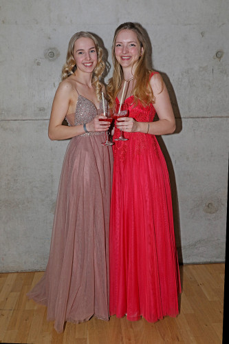 Wilder Ritt durch Gifhorns Stadthalle: 900 Gäste feiern voller Vergnügen den Kreisreiterball – KURT zeigt die schönsten Bilder