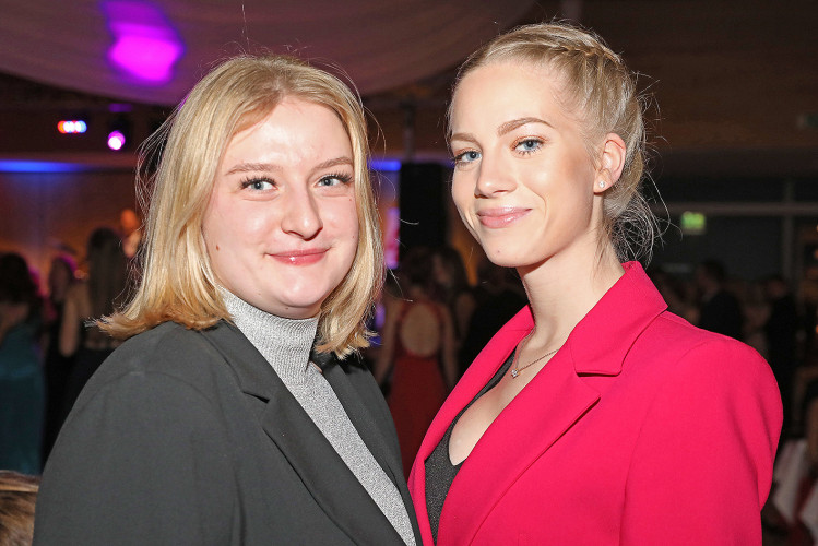 Wilder Ritt durch Gifhorns Stadthalle: 900 Gäste feiern voller Vergnügen den Kreisreiterball – KURT zeigt die schönsten Bilder